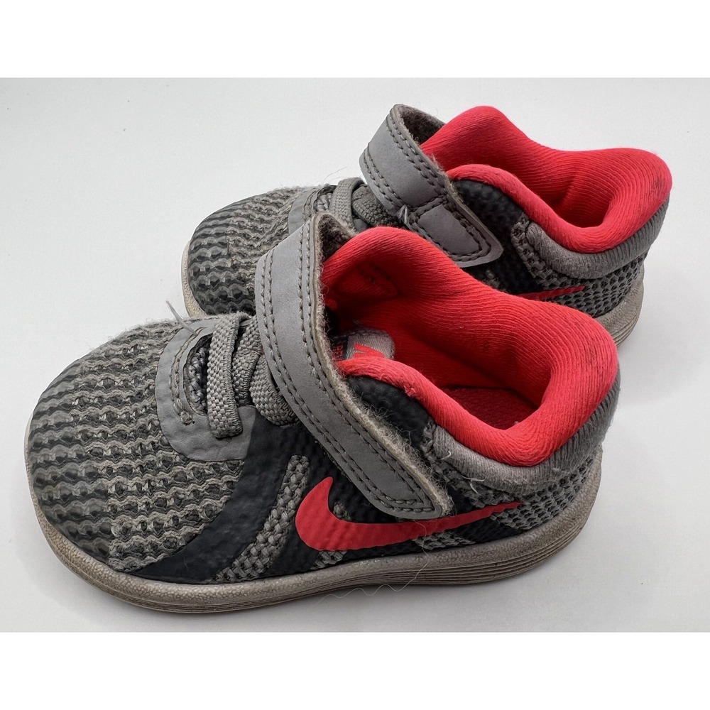 NIKE - Gray & Orange - Revolution 4 Sneakers Toddler - Size 4C